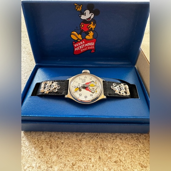 Vintage Pedre Mickey Mouse Watch - Picture 3 of 12